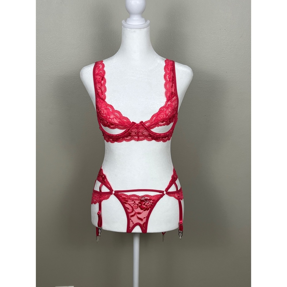 Shirley of Hollywood Red Lace Lingerie Set Shelf Bra Garter Thong Small 31505